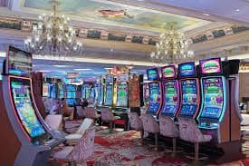 Antarmuka Teen Patti live dealer dengan studio multi-kamera di dunia gacor